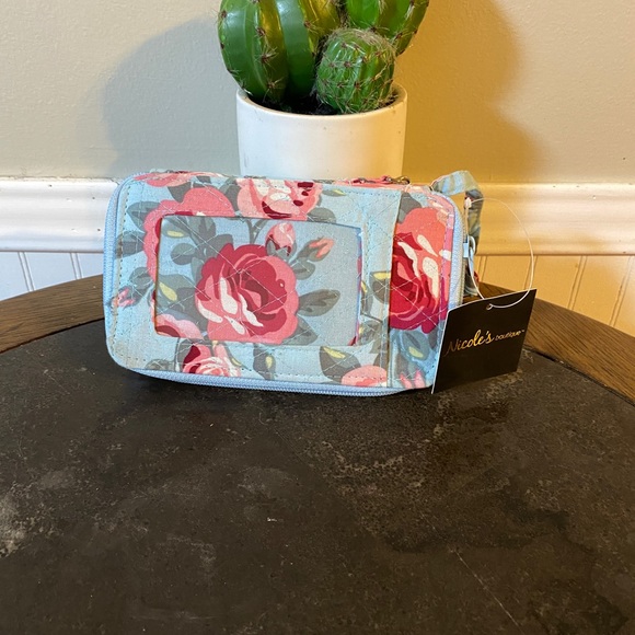Wristlet - Picture 5 of 5